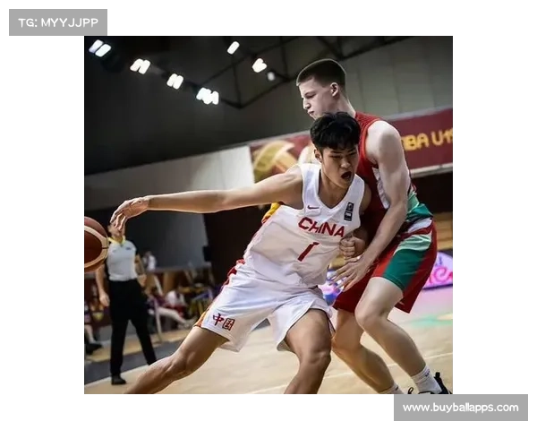 中国新星庞清方NCAA首秀展防守天赋关键封盖助亚利桑那大学惊险取胜